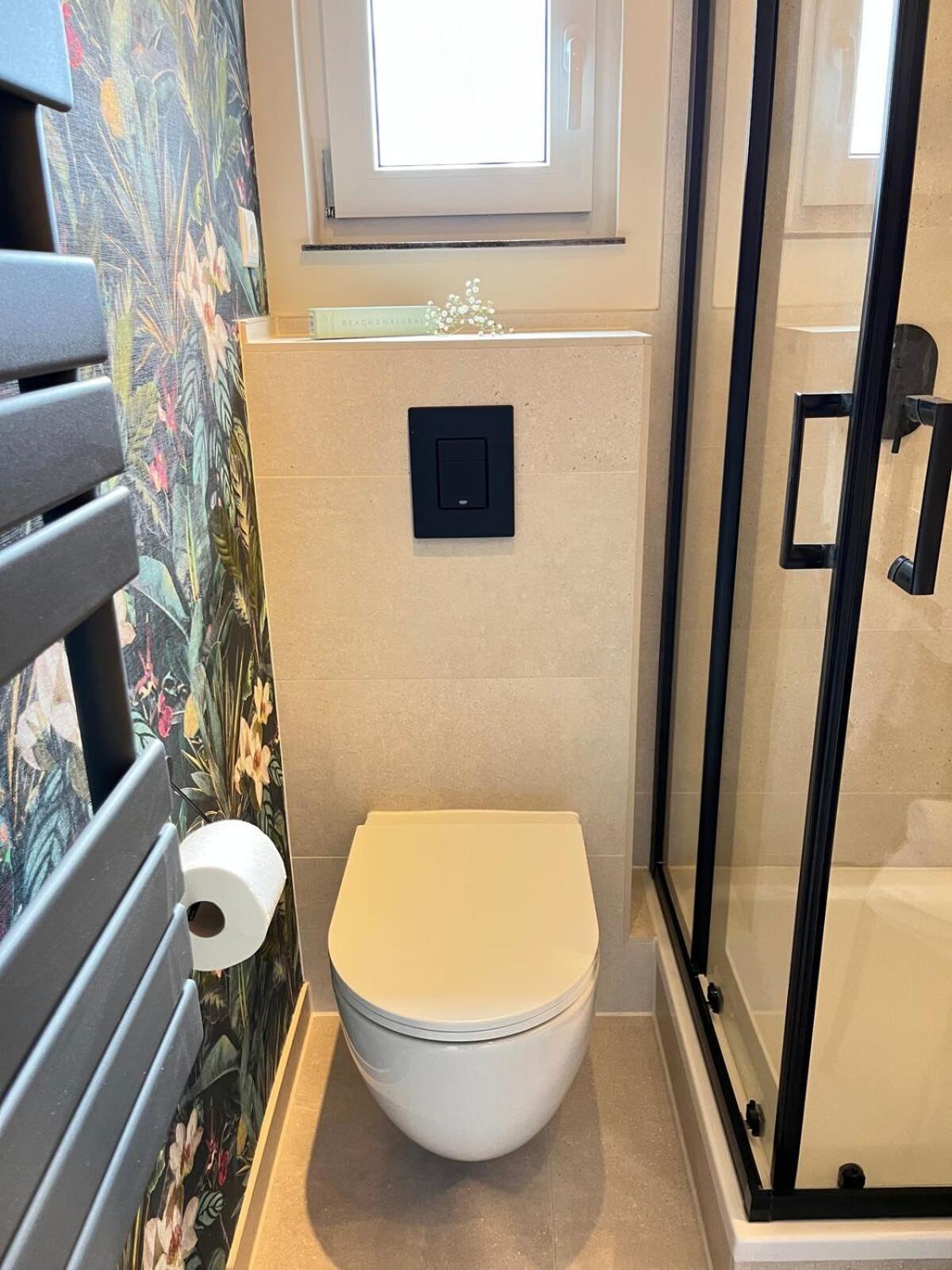 Appartement New, Modern & Cozy - Near Airport Ber #links *
