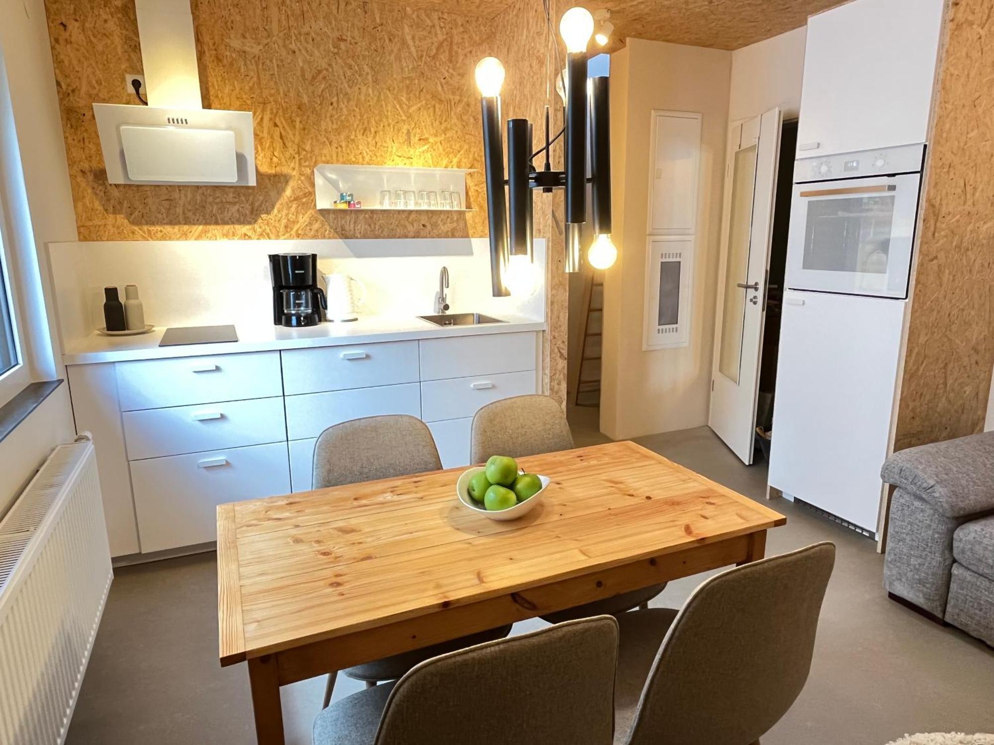 New, Modern & Cozy - Near Airport Ber #links * Berlijn